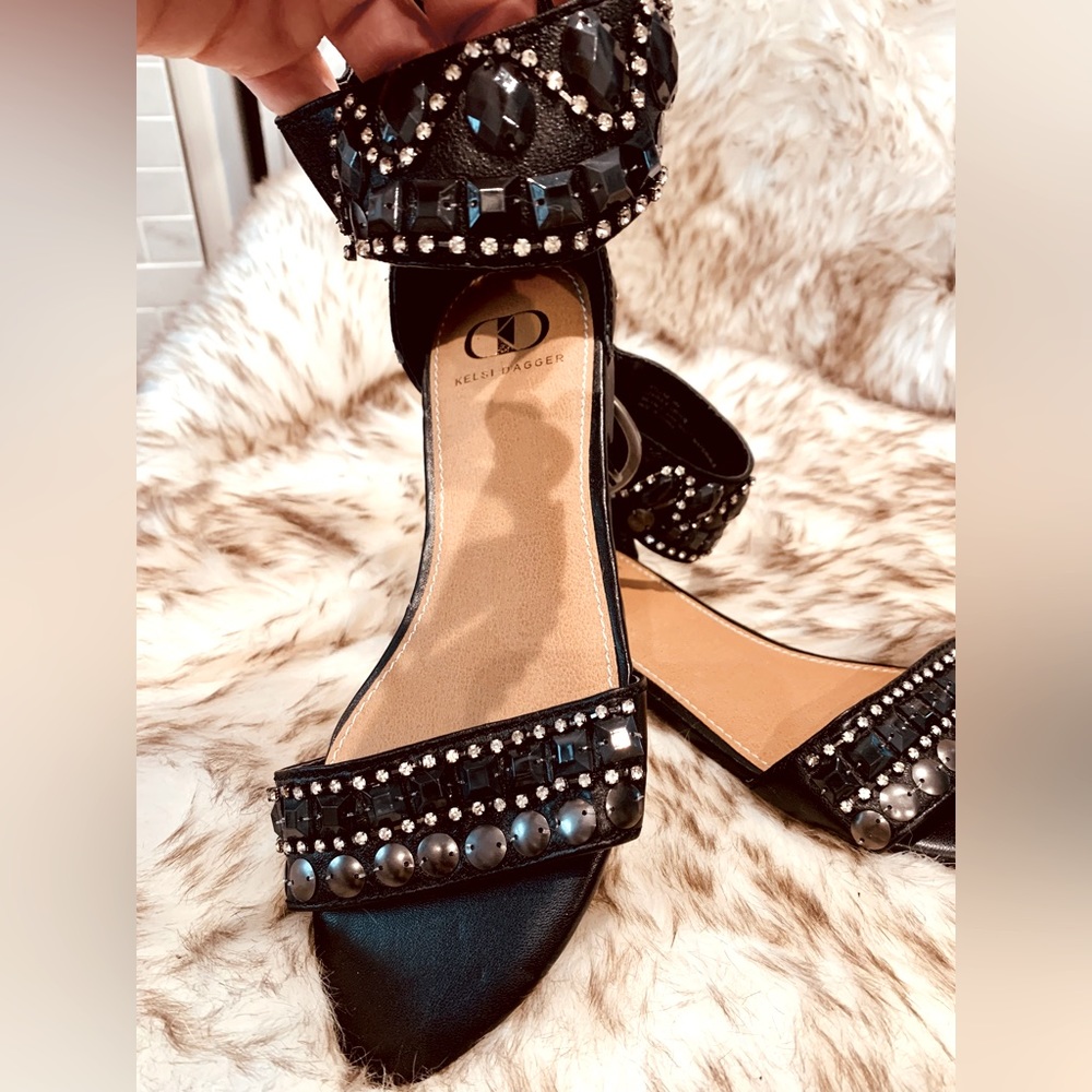 KELSI DAGGER NWOT KYLENE SANDAL BLACK LEATHER DETAILED RHINESTONE/STUD/BLK BEADS